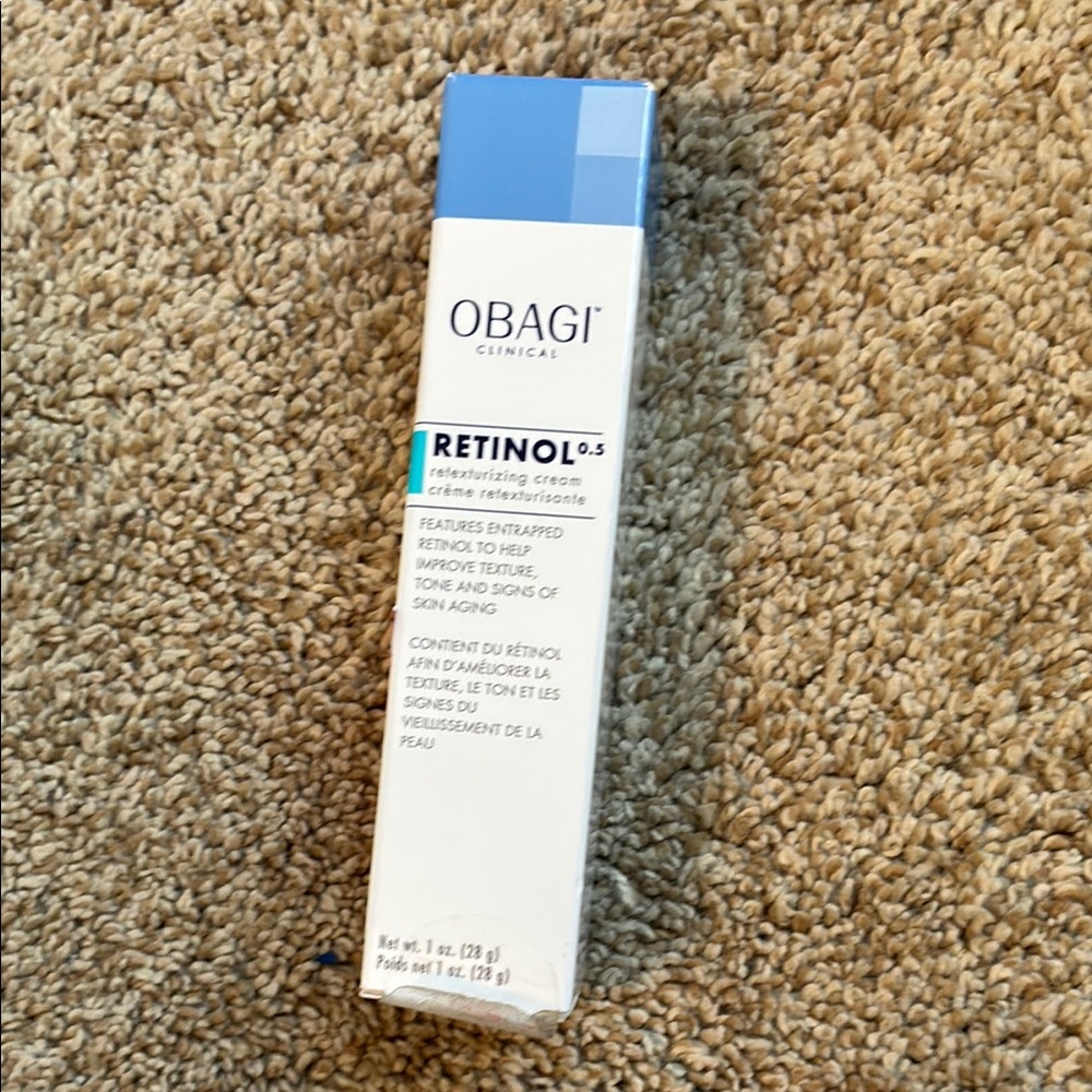 Obagi Clinical Retinol 0.5 Revitalizing Cream - Blue and White